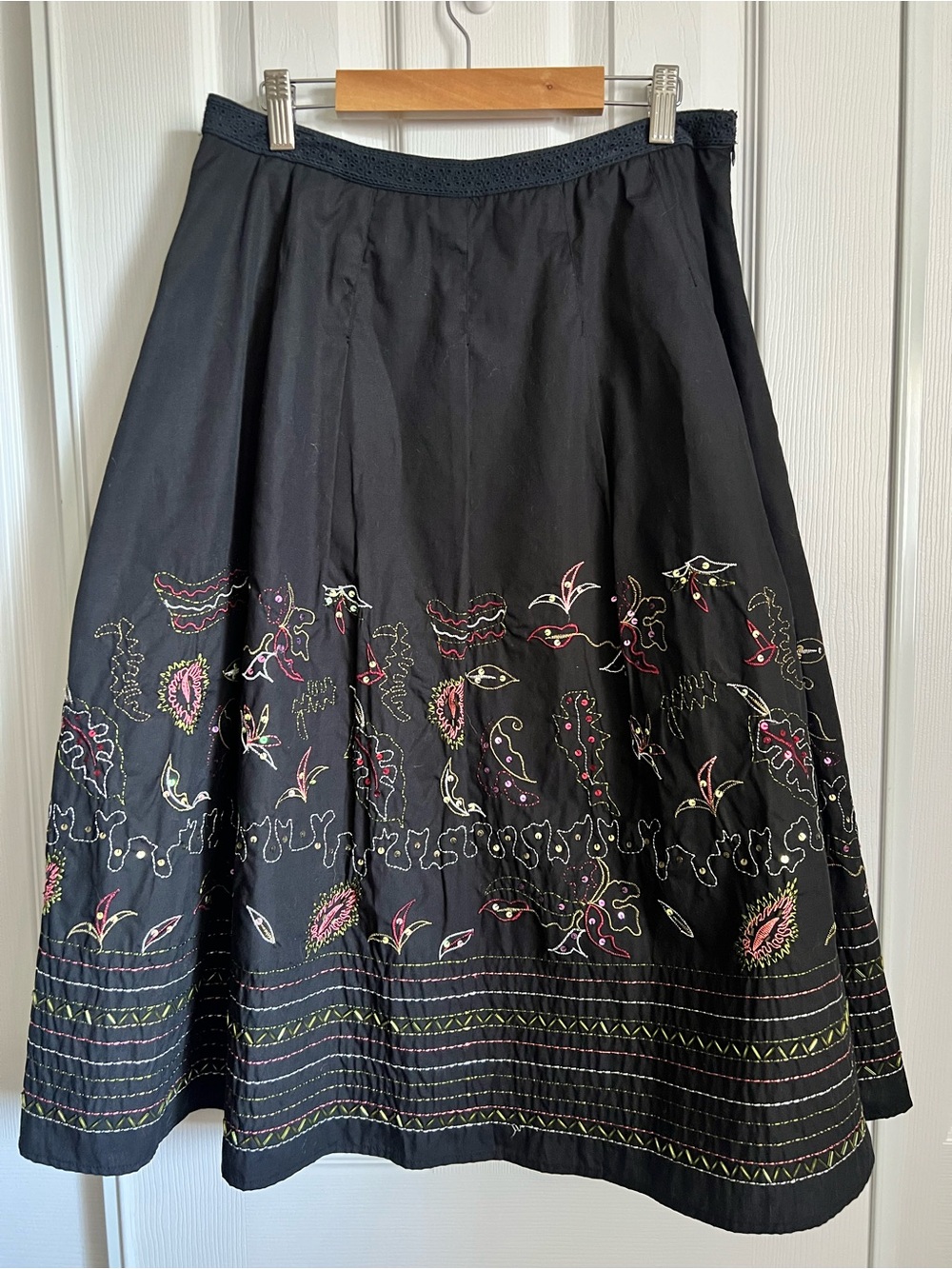 Vintage black cotton embroidery And Beaded  art With Lace A-line skirt Size 6.